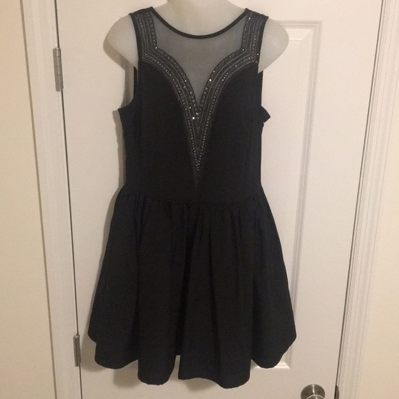 Forever 21 Dresses & Skirts - Black Fit Flare Party Dress *Little Black Dress*New Years Eve‎